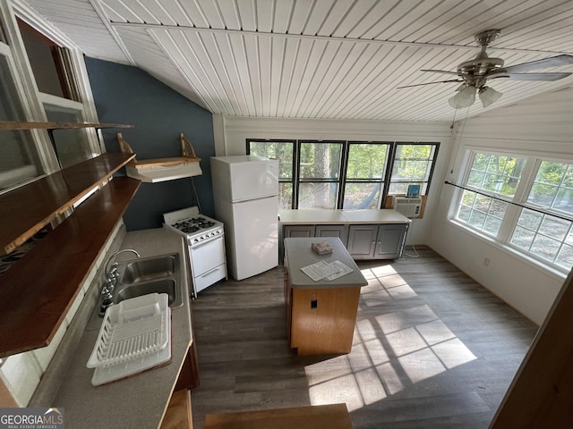 1095 Mountain Shadows Dr, Cleveland, GA 30528 - kitchen with white appliances, lofted ceiling, wood finished floors, ceiling fan, and under cabinet range hood