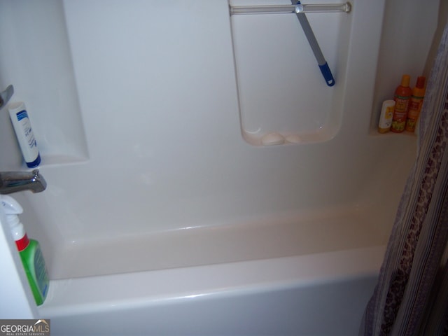 225 Long Creek Dr, Covington, GA 30016 - full bath featuring curtained shower and a tub to relax in