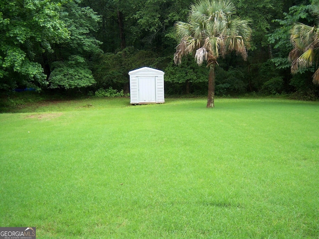 225 Long Creek Dr, Covington, GA 30016 - view of grassy yard