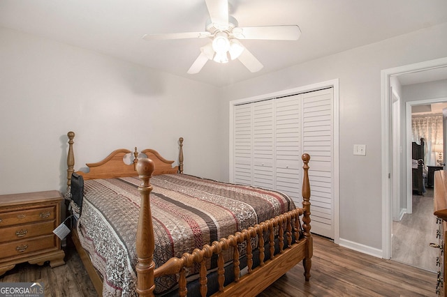 325 Leonard Rd, Lagrange, GA 30241 - bedroom with wood finished floors, a closet, baseboards, and a ceiling fan