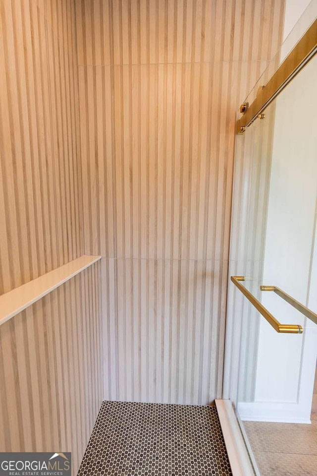 408 Mock St, Sylvania, GA 30467 - stairs featuring wallpapered walls