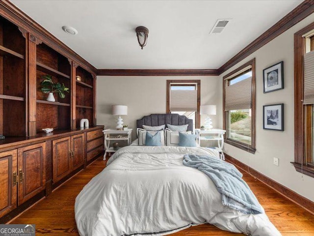 121 Fulton Way SE, Atlanta, GA 30312 - bedroom featuring ornamental molding and baseboards