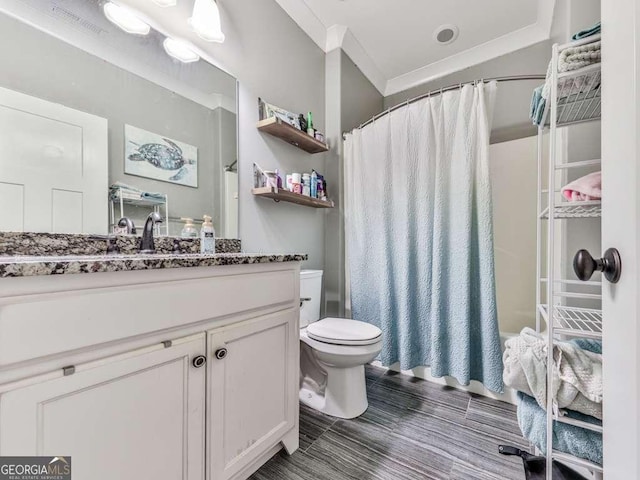 4454 Damascus Rd, Jasper, GA 30143 - bathroom with vanity, toilet, shower / bath combo with shower curtain, and crown molding