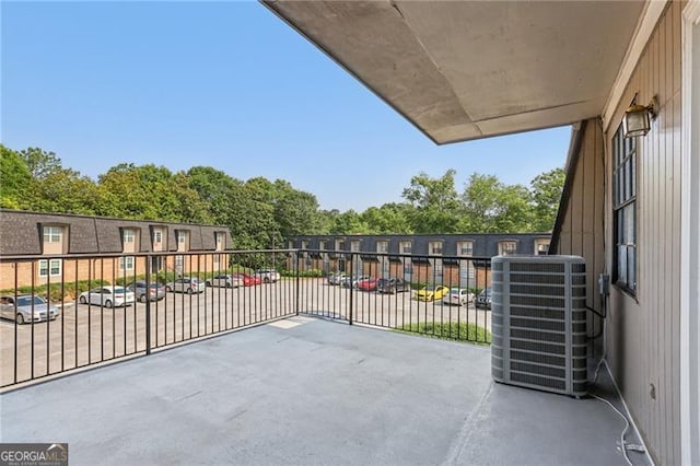 355 Winding River Dr Unit B, Atlanta, GA 30350 - view of balcony