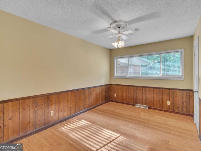 225 Melea Ln, Calhoun, GA 30701