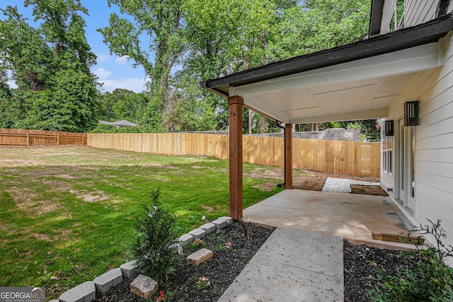 1721 S Gordon St SW, Atlanta, GA 30310 - fenced backyard with a patio