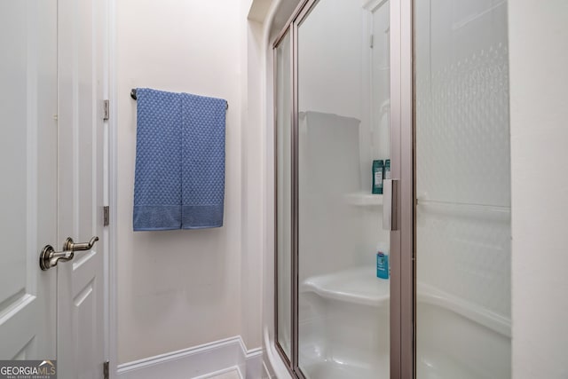 311 Vinings Walk, Gainesville, GA 30501 - full bath featuring a stall shower and baseboards