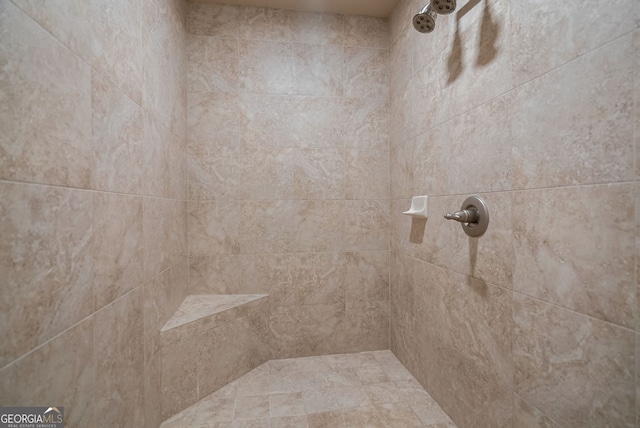1984 Mendenhall Cir, Atlanta, GA 30341 - bathroom featuring a tile shower