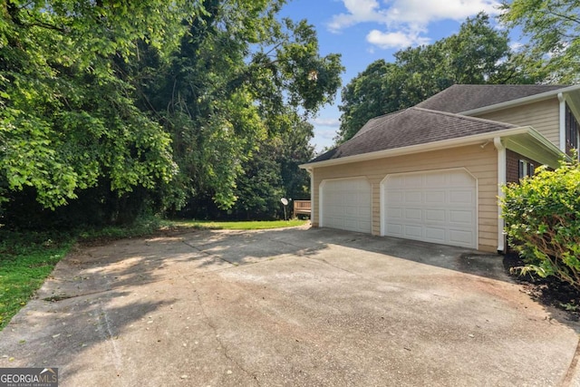 3878 Brookside Pkwy, Decatur, GA 30034 - garage featuring concrete driveway