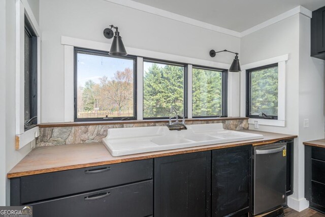 114 Cartecay River Run, Ellijay, GA 30536 - bathroom featuring a sink, decorative backsplash, crown molding, and wood finished floors