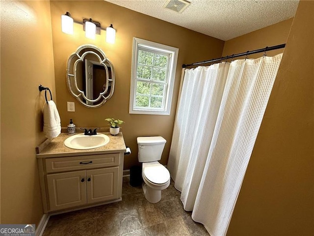 298 Moorings Run, Jasper, GA 30143 - full bath with vanity, a textured ceiling, and curtained shower
