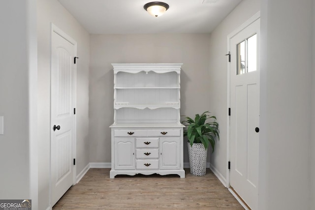 304 Boomer Ct, Guyton, GA 31312 - entrance foyer featuring light wood-style flooring and baseboards