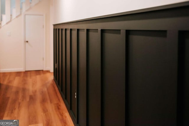 764 Sandy Cross Rd, Lexington, GA 30648 - hall with light wood-type flooring