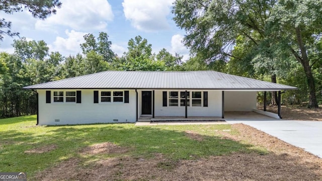 162 Langston Rd NE, Calhoun, GA 30701 - ranch-style home with crawl space, a front yard, metal roof, driveway, and an attached carport