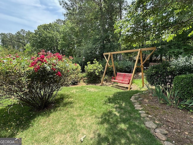 404 Windsor Way, Peachtree City, GA 30269 - view of grassy yard