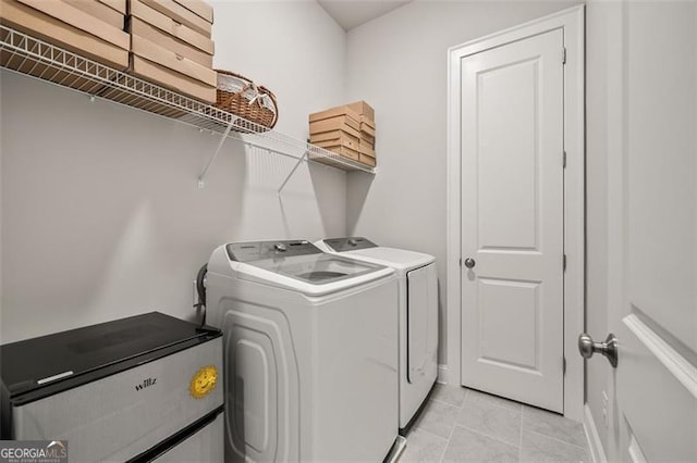 993 Harvest Park Ln, Suwanee, GA 30024 - laundry room featuring washing machine and clothes dryer