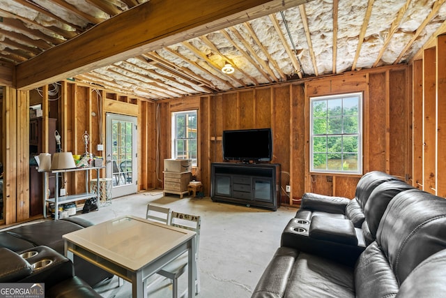638 Glen Valley Way, Dacula, GA 30019 - living room with concrete floors