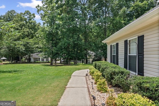 105 Paces Landing Trl, Newnan, GA 30263 - view of grassy yard