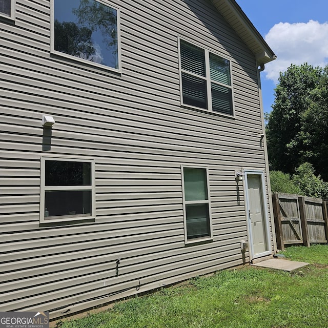 1649 Deer Creek Ln, Monroe, GA 30655 - view of side of home