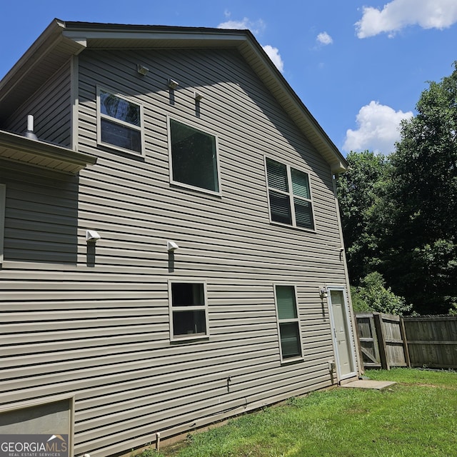 1649 Deer Creek Ln, Monroe, GA 30655 - view of side of home