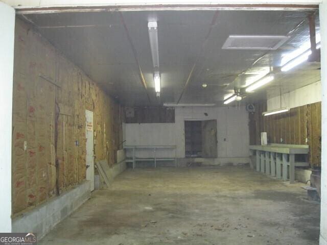304 Tunis Rd, Mcdonough, GA 30253 - view of garage