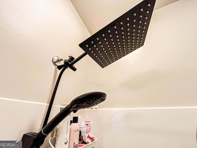 125 Kayla Ct, Locust Grove, GA 30248 - bathroom view