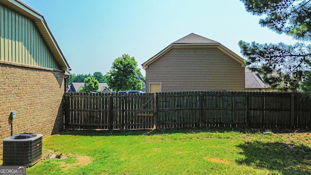 125 Kayla Ct, Locust Grove, GA 30248 - view of yard featuring central AC unit
