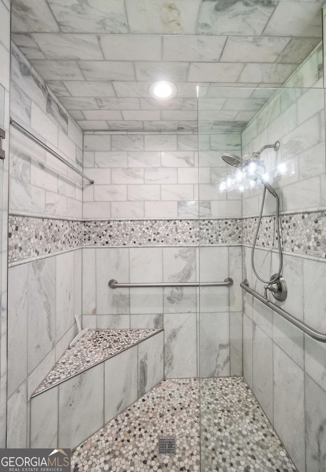 172B Hummingbird Ln, Jackson, GA 30233 - full bath featuring a tile shower