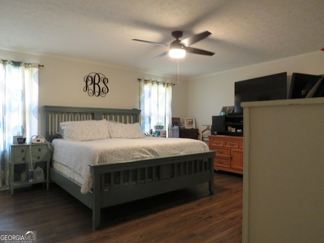 141 Cherokee Cir, Cedartown, GA 30125 - bedroom with dark wood-style floors, ornamental molding, and ceiling fan