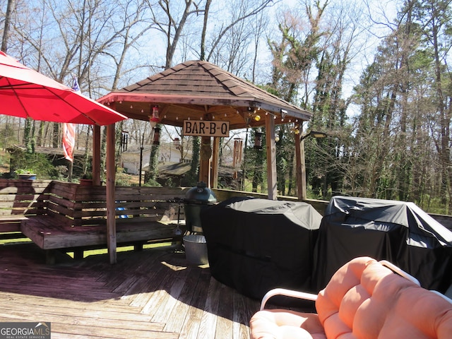 141 Cherokee Cir, Cedartown, GA 30125 - view of wooden deck