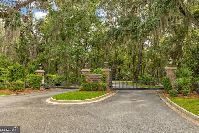 24 Carriage Dr, Saint Simons, GA 31522