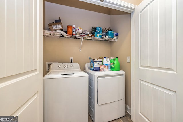 874 Crescent Ln Unit 52, Griffin, GA 30224 - laundry area with washing machine and clothes dryer