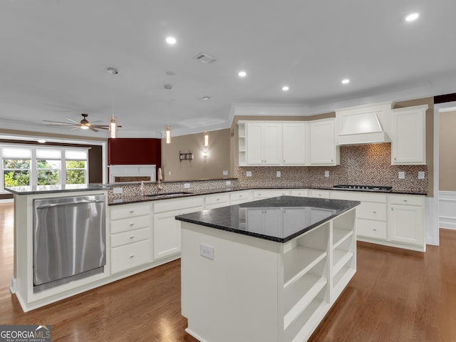 302 Burberry Ct, Griffin, GA 30223 - kitchen featuring stainless steel dishwasher, open shelves, custom range hood, a center island, and recessed lighting