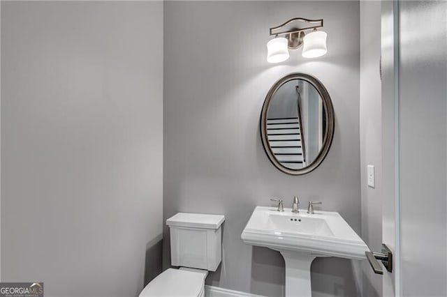 6445 Lucent Ln, Atlanta, GA 30328 - half bath with toilet and baseboards