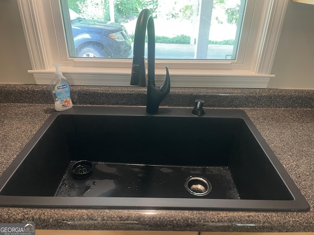 215 Old Mize Rd, Toccoa, GA 30577 - kitchen view of dark countertops