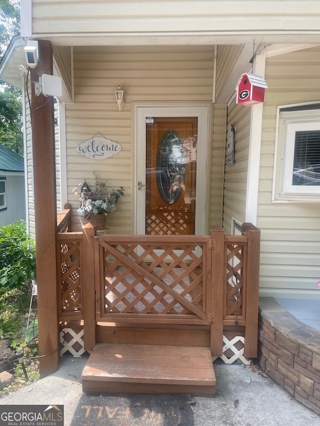 32 Yogi Bear Blvd, Cleveland, GA 30528 - property entrance featuring a porch