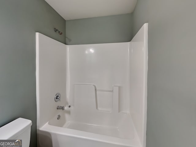 3507 Hideaway Ln, Loganville, GA 30052 - full bath featuring toilet and shower / tub combination