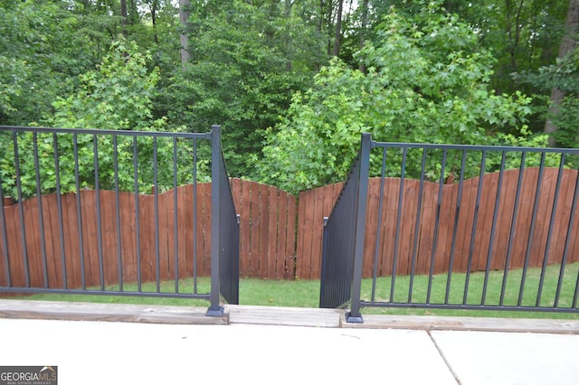 5427 Woodstream Ct, Gainesville, GA 30507 - view of gate
