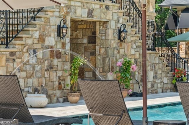 37 Retreat Rdg, Cartersville, GA 30120 - exterior space featuring stone siding