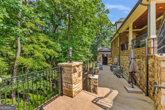 37 Retreat Rdg, Cartersville, GA 30120 - view of patio / terrace