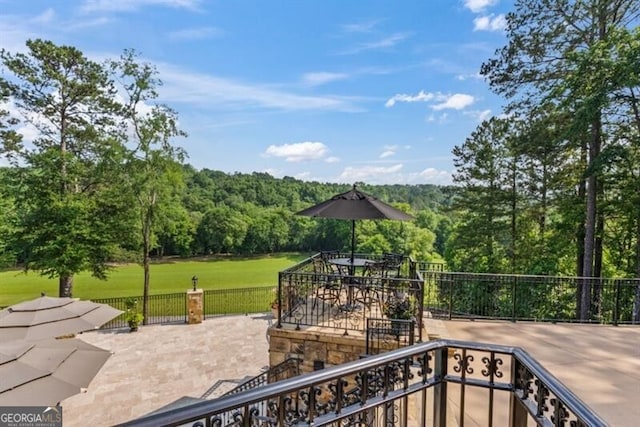 37 Retreat Rdg, Cartersville, GA 30120 - view of patio / terrace with a forest view