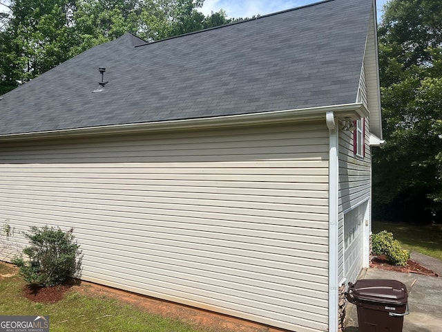 5327 Yoshino Ter, Powder Springs, GA 30127 - view of side of property with a shingled roof