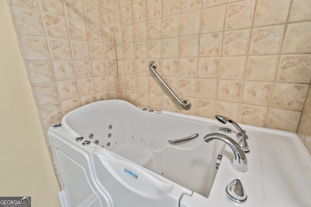 140 Rehobeth Way, Fayetteville, GA 30214 - full bathroom with a whirlpool tub