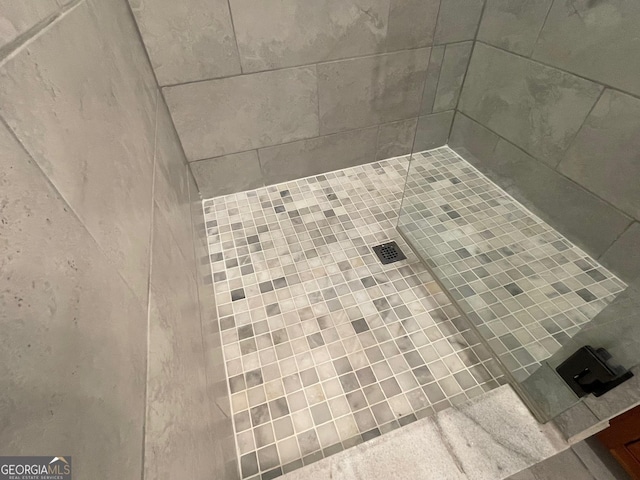 400 Mulberry Cir, Jasper, GA 30143 - full bath featuring a tile shower