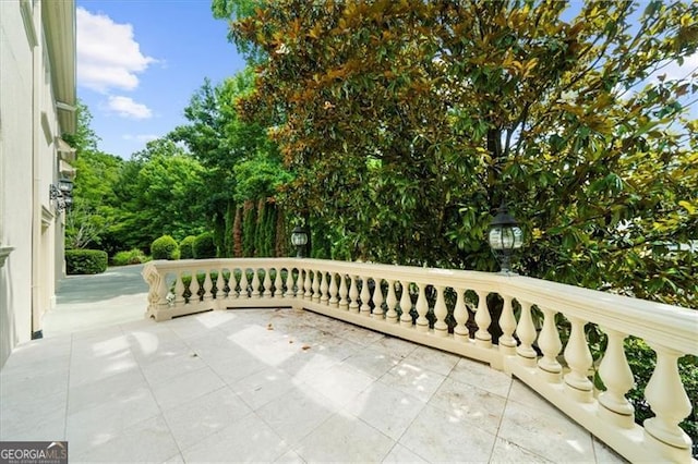 9005 Old Southwick Pass, Alpharetta, GA 30022 - view of patio