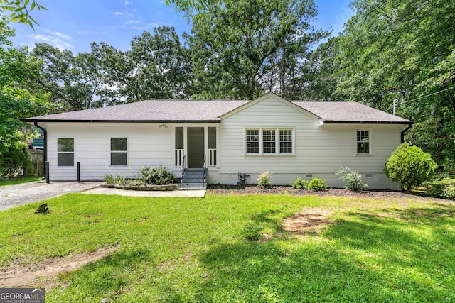 381 Warner St SE, Marietta, GA 30060 - ranch-style home with crawl space, a shingled roof, and a front yard