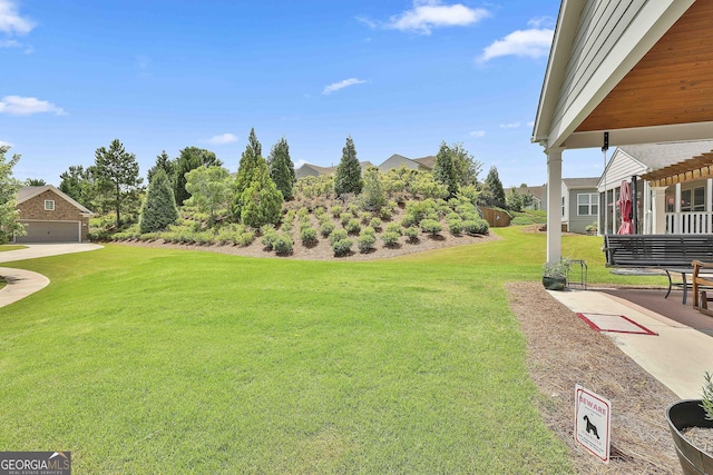 819 Firefly Ct, Griffin, GA 30223 - view of green lawn