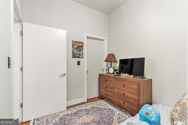 171 Auburn Ave NE Unit 521, Atlanta, GA 30303 - bedroom with wood finished floors and baseboards