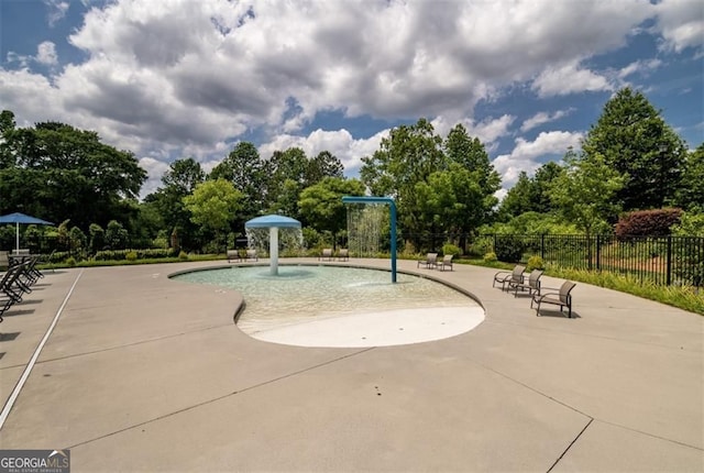 6110 Read Rd, Suwanee, GA 30024 - view of property's community featuring a patio and view of scattered trees