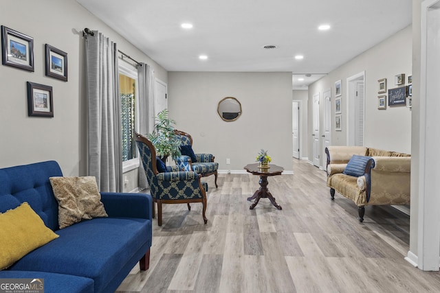 3182 Willow Creek Rd, Augusta, GA 30909 - sitting room featuring light wood-type flooring, recessed lighting, and baseboards